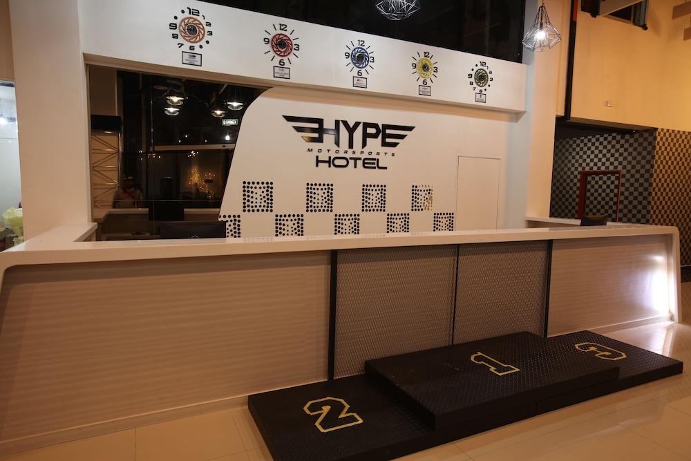 Hype Motorsport Hotel נילאי מראה חיצוני תמונה