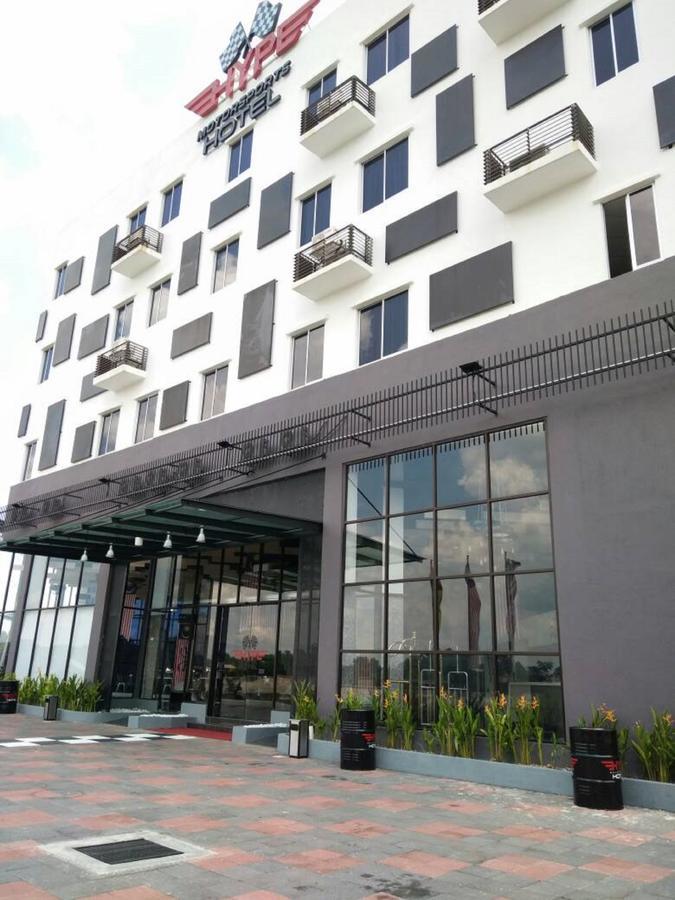 Hype Motorsport Hotel נילאי מראה חיצוני תמונה